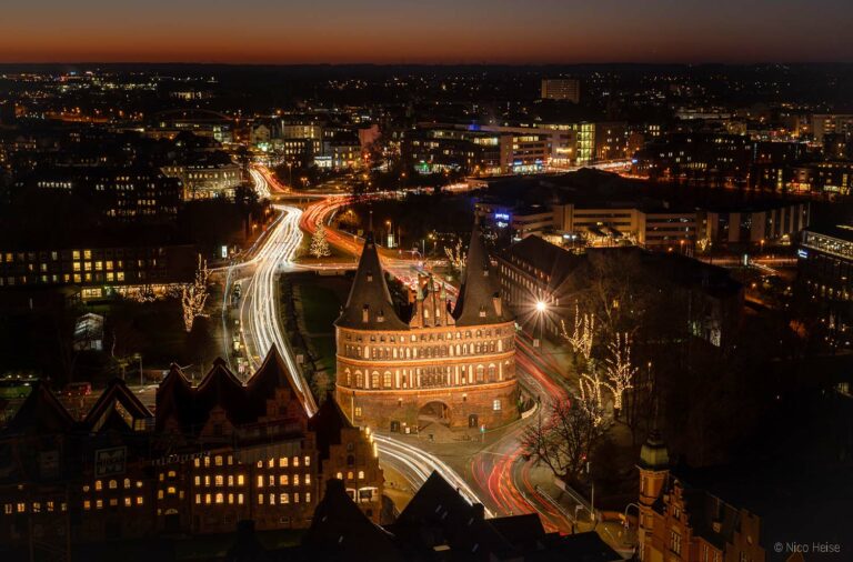 Lübeck Holstentor Nico heise Weihnachtsmarkt